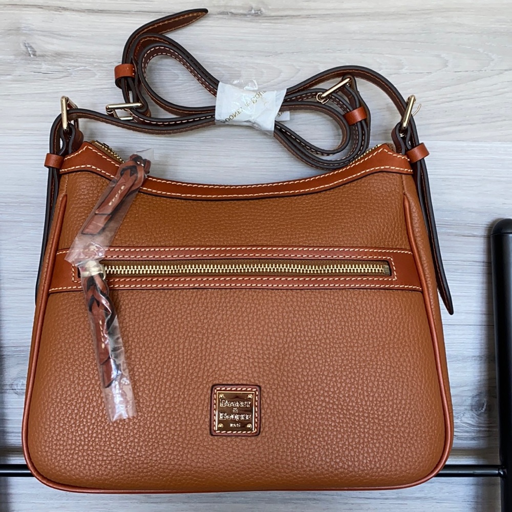 NWT-Dooney&Bourke Pebble Leather Crossbody-Caramel - Picture 2 of 11